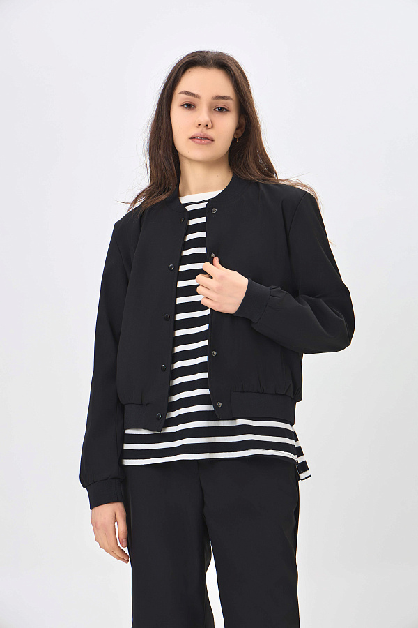 Женская ветровка